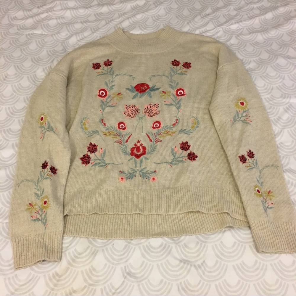 Floral Embroidered Sweater!